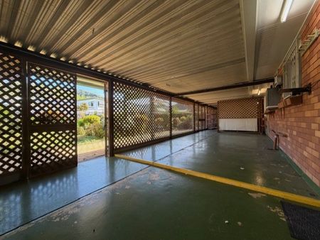 30 Lister Crescent, Wulguru QLD 4811 - House For Rent | Domain - Photo 3