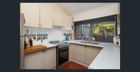 Sunlit Split-Level Townhouse Offering Space, Style & Convenience - Photo 3