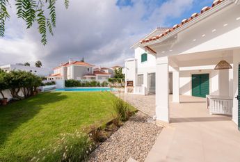 4 Bedroom House with swimming pool, Quinta da Beloura, Sintra
