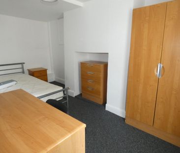 1 bed House Share - To Let - Photo 4