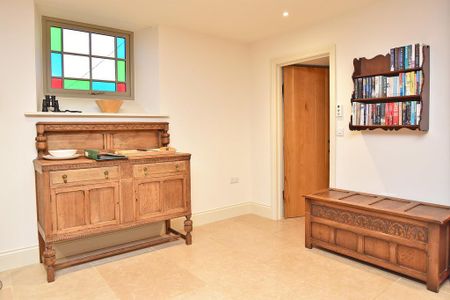 2 bedroom detached house to rent - Photo 2