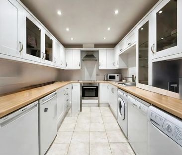 Victoria Mansions, Preston - Photo 6