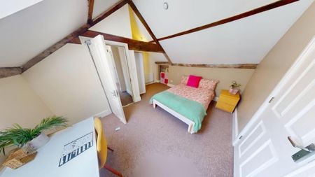 5 bedroom flat to rent - Photo 3
