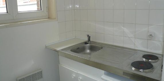 Location Appartement 1 pièce 28m² LILLE 59000 - Photo 2