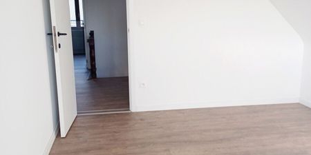 Villa te huur in Sint-Kwintens-Lennik voor € 1.500 met 3 slaapkamers - Foto 4