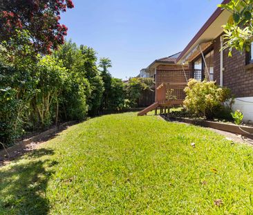 3 bed family home internal garage near top schools - Photo 3