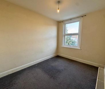 3 bedroom end of terrace house to rent - Photo 6