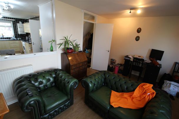 Hyde Park Close, Hyde Park, LS6 1SF, Leeds - Photo 1