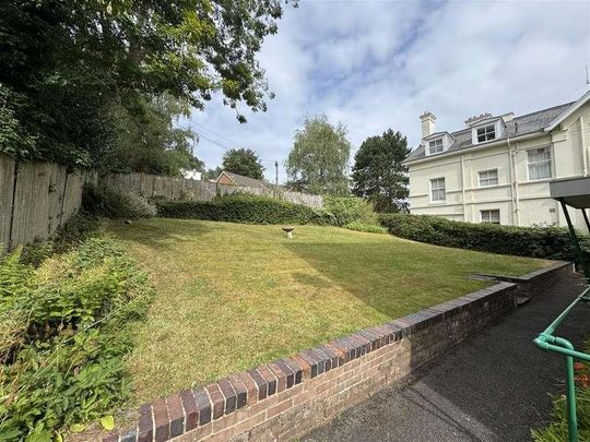 Graham Road, Malvern, WR14 - Photo 1