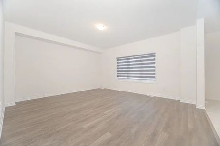 For Lease - 81 Mckernan Avenue, Brantford, Ontario - Photo 3