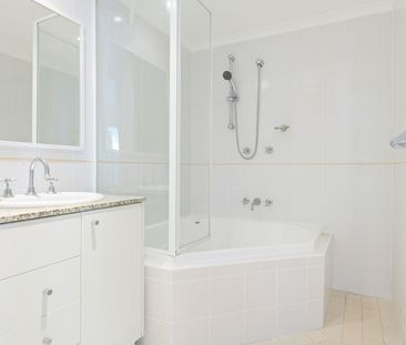 Light-Filled Urban Living and Peaceful Hornsby Setting - Photo 4