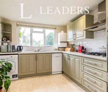 1 bedroom flat to rent - Photo 6