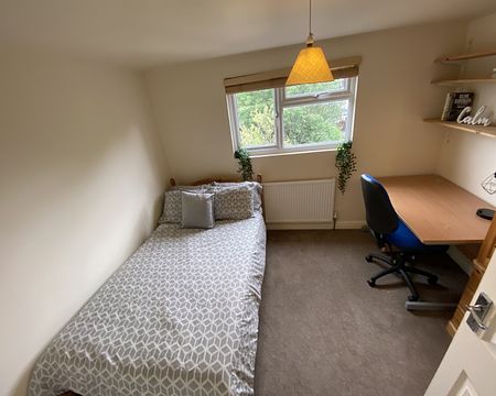 5 Bedrooms, 12 Irving Road – Student Accommodation Coventry - Photo 5
