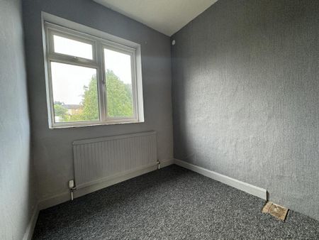3 bedroom terraced house to rent - Photo 3