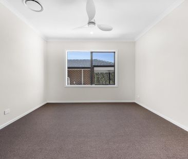 Immaculate Family Home in Sought-After Cameron Grove Estate - Photo 4