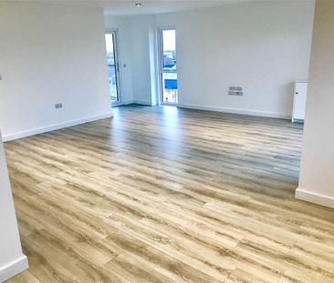 Apt 8 The Sandford Building, 37 Bridge End, Belfast, BT5 4AW - Photo 6