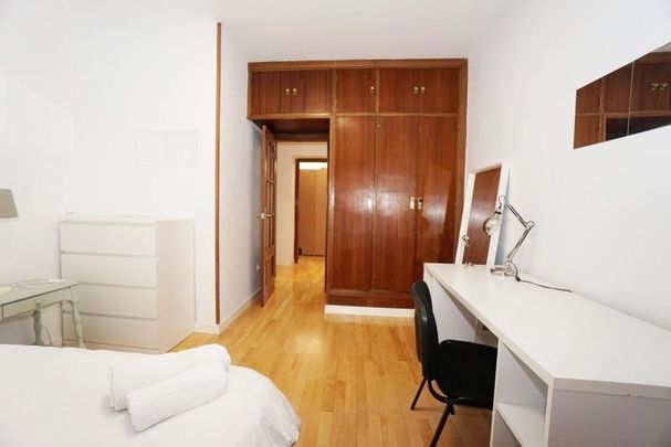 6 room luxury Apartment for rent in Madrid, Spain - Photo 1