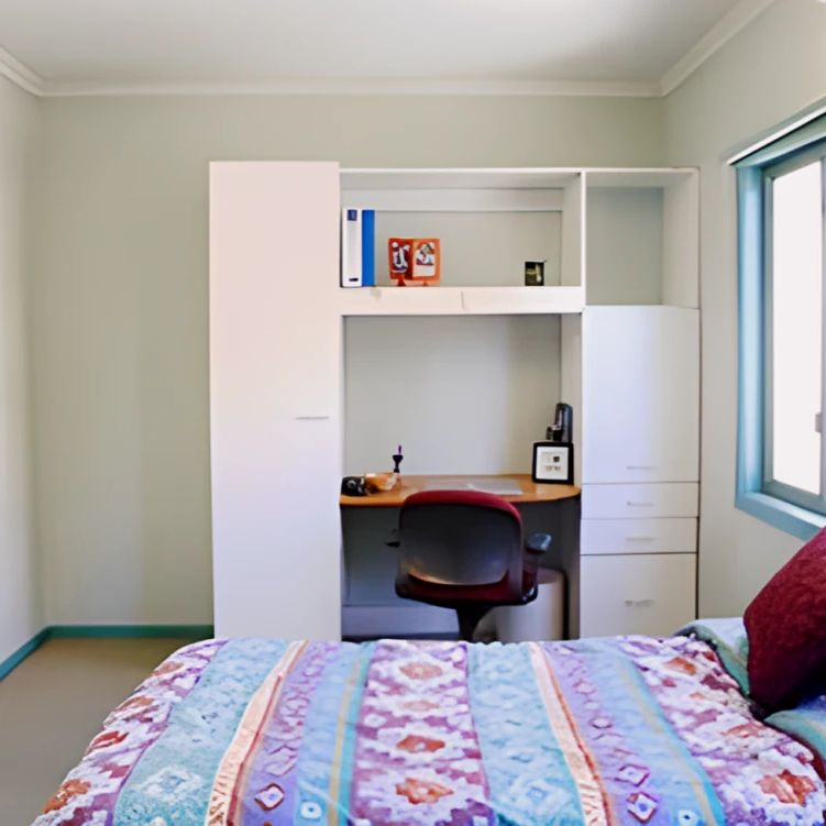 4 or 5 Bedroom Apartment - Photo 1