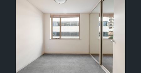 Contemporary lifestyle home in reputable 'Crown Gardens' - Photo 5