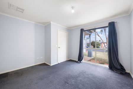 Great family Home in Quiet Court - Photo 5