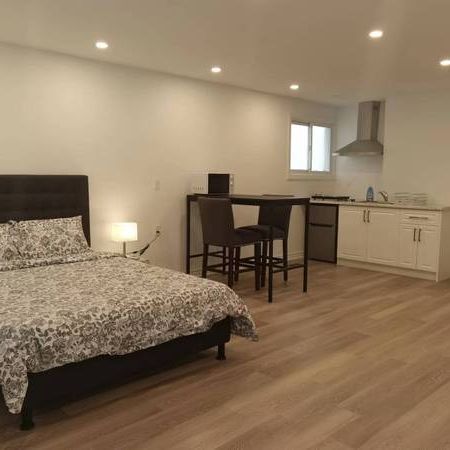 Available Feb1/March 1st Separate Entrance furnished 1bedroom Bachelor - Photo 1