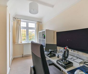 3 bedroom semi-detached house to rent - Photo 5