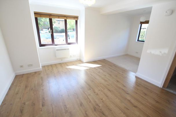 The Rowans, WokingProperty for lettings - Seymours - Photo 1