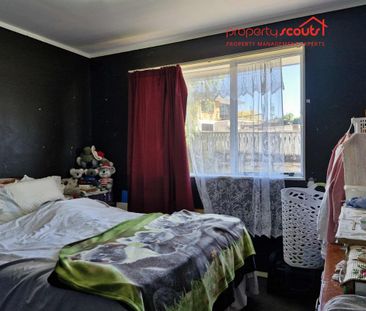 Solid Home in Whalers Gate - Photo 6