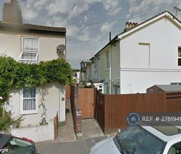 2 bedroom end of terrace house to rent - Photo 1