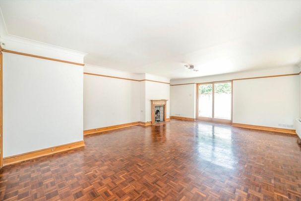 Adelaide Avenue, Brockley, SE4 - Photo 1