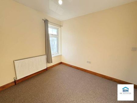 Deepdale, Leicester, LE5 - Photo 2