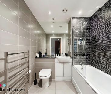 Burgess Springs, Chelmsford, City Park West - Photo 5