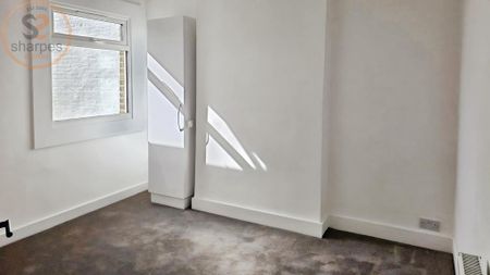 2 bedroom maisonette to rent - Photo 2