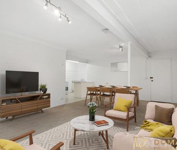 Private Downstairs Flat - Photo 1