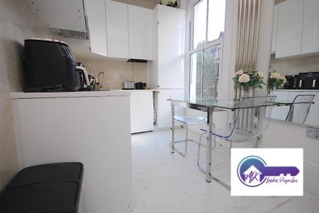 1 Bedroom Room in Flat Share To Rent - Photo 2