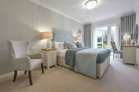 Manns Lodge, Cranleigh, Surrey - Photo 5