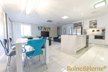 Great size family home - Photo 2