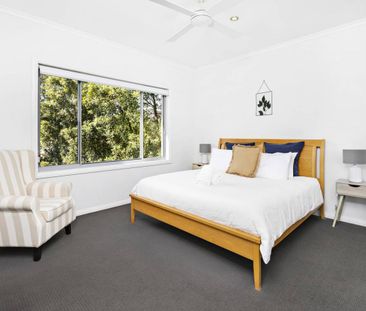 Immaculate large family home - the choice is yours! - Photo 5