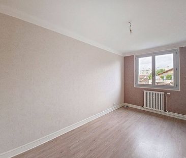 Location appartement 4 pièces 69 m² à Bourg-en-Bresse (01000) - Photo 1