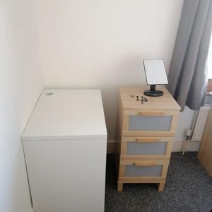 Room in a Shared Flat, Lansdowne Street, BN3 - Photo 2