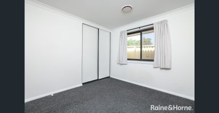 NEAR NEW THREE BEDROOM HOME CLOSE TO THE CBD - Available now!!!! - Photo 5