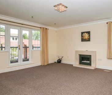 2 bedroom flat to rent - Photo 4