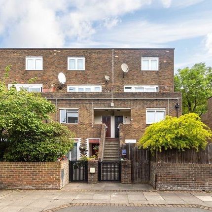 4 Bed House, Salisbury Walk, London N19 - Photo 1