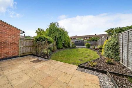 Ash Lane, Ambrosden, OX25 - Photo 2