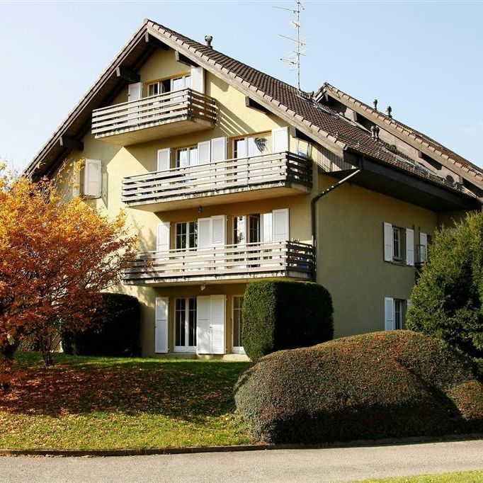 Grand appartement charmant de 3, 5 pièces au 1er étage avec terrasse et jardin privatif. - Photo 1