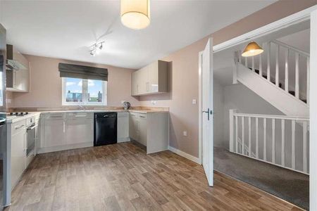 St Johns Grange Mullarkey Drive, Lichfield, WS14 - Photo 5