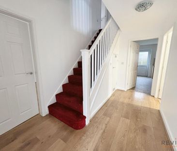 4 bedroom detached house to rent - Photo 6
