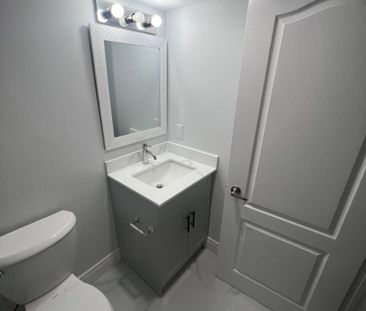 #Bsmt - 8 Evanwood Crescent – Brampton, Ontario - Photo 5