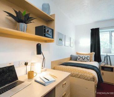 Ensuite Room - Photo 2