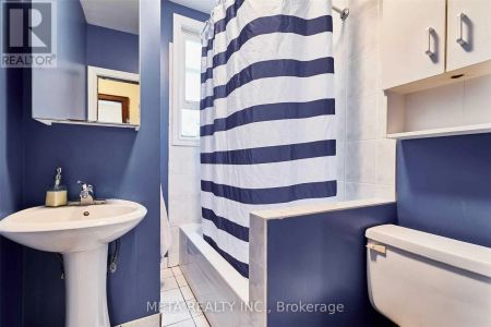 22 FREEMAN STREET - Photo 5